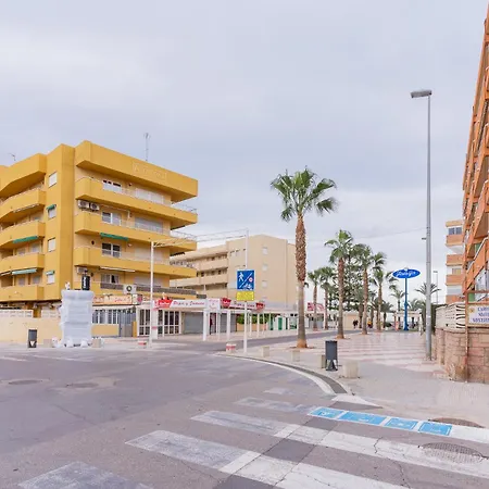 Canet Seaview Gem: Pool & Proximity Apartment Canet d'En Berenguer