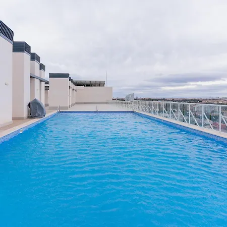 Canet Seaview Gem: Pool & Proximity Apartment